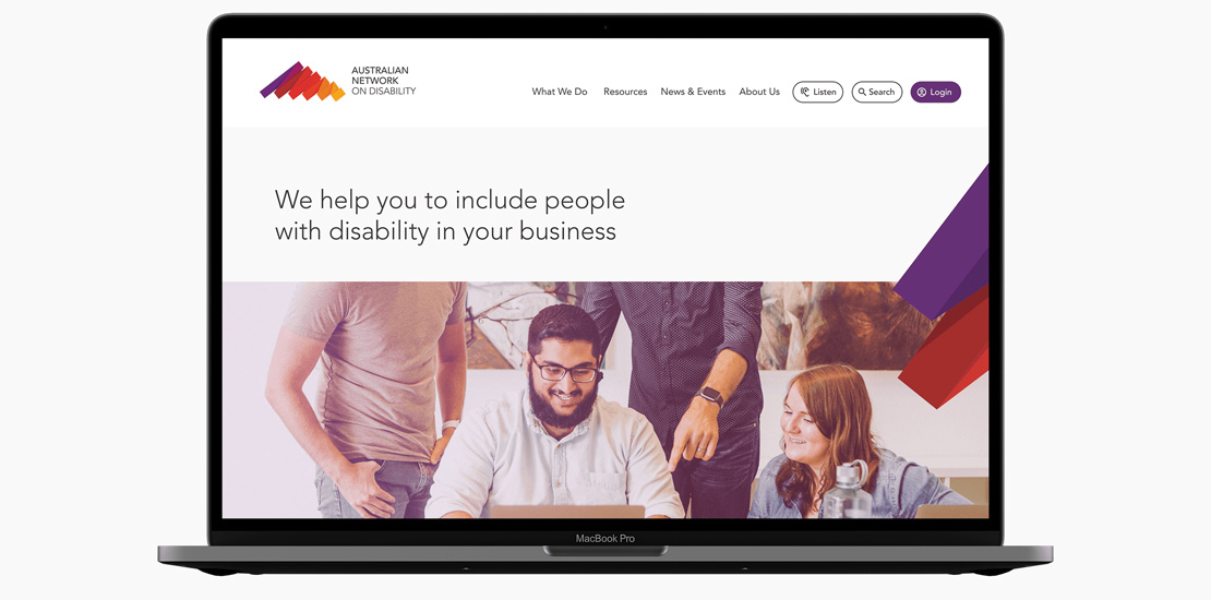 Website accessibility testing interface displaying color contrast ratios and keyboard navigation functionality